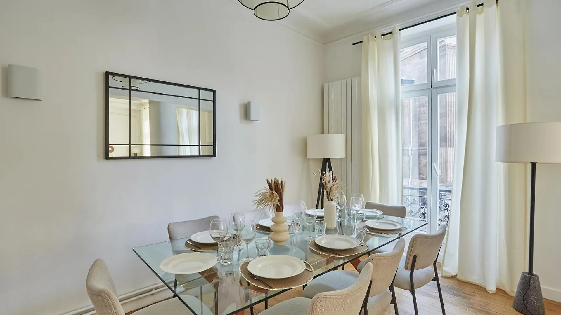 Center Of Montmartre By Prestige 아파트