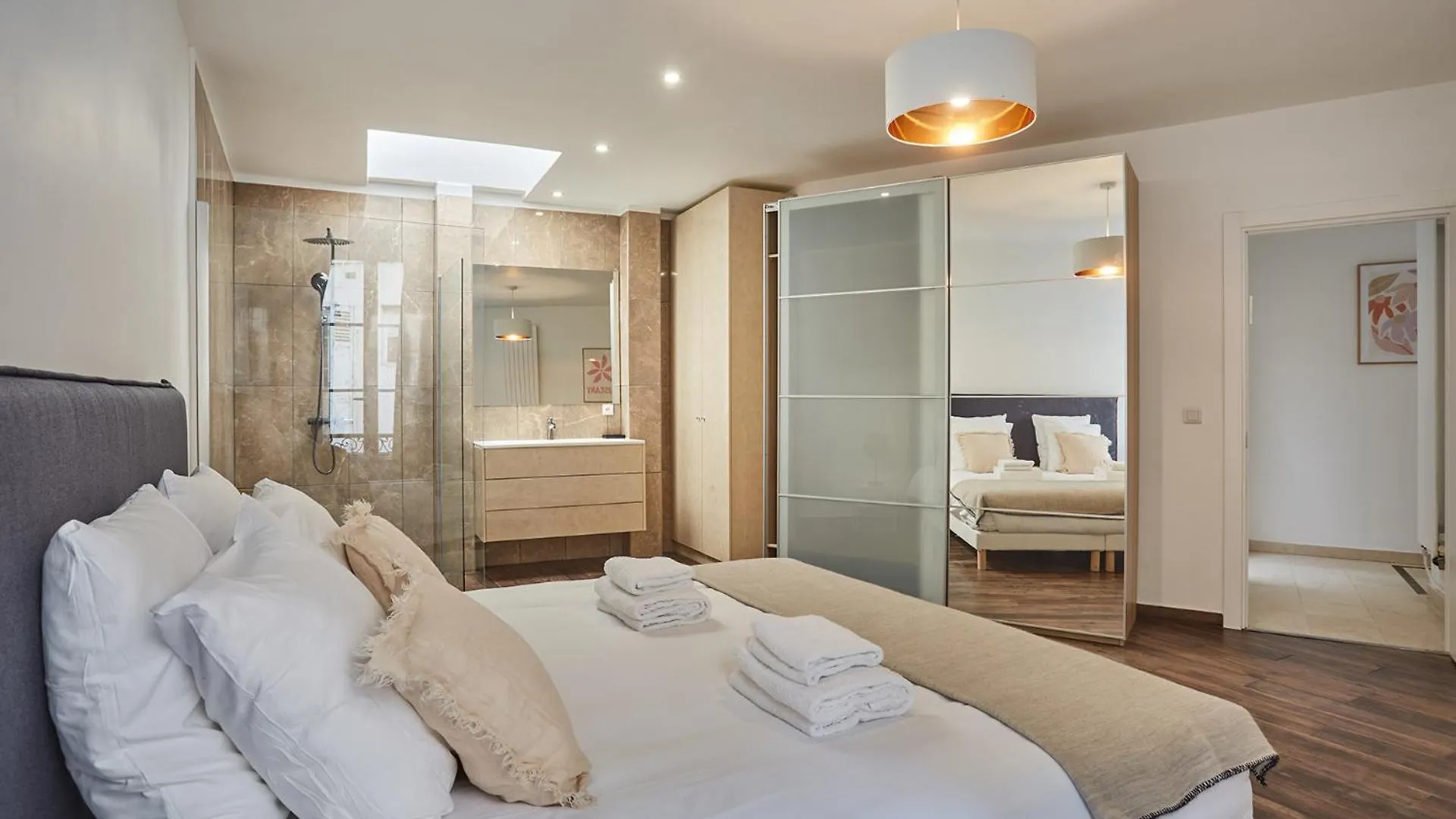 Center Of Montmartre By Prestige * 파리