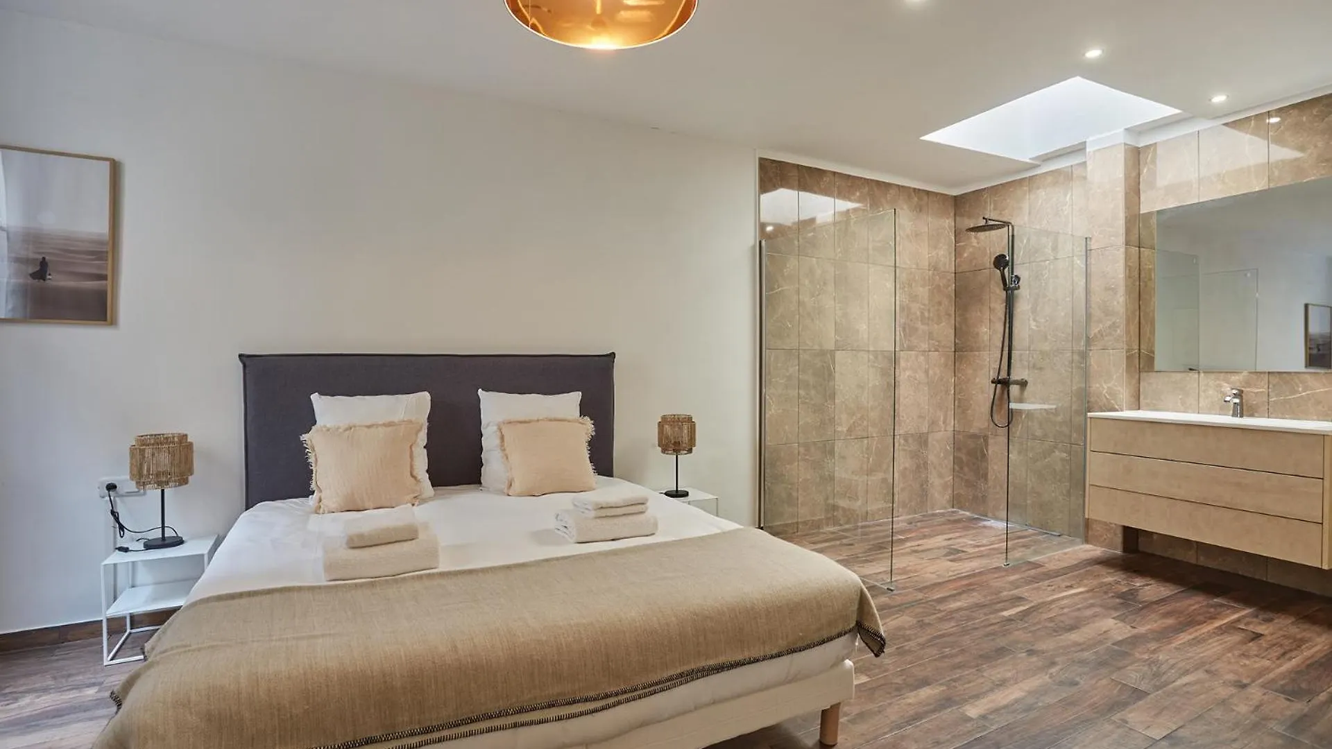 Center Of Montmartre By Prestige * Paris